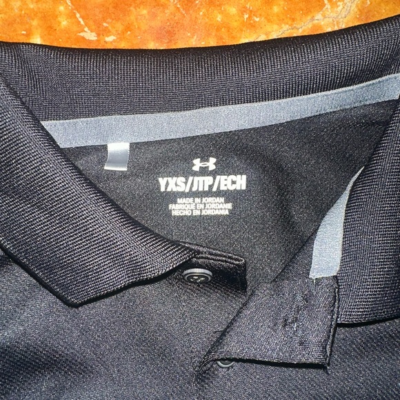 Under Armour Performance Polo 3 tops all size XS (6) - Picture 7 of 7